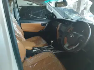 Toyota Fortuner 4.0 AWD 2016 White