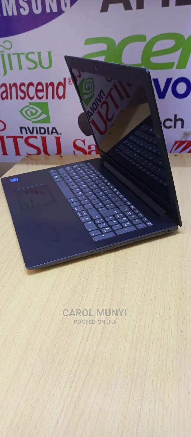 Laptop Lenovo IdeaPad 330S 4GB Intel Celeron HDD 500GB