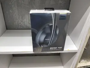 Bose 700 Bluetooth Headphones