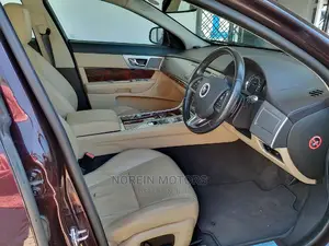 Jaguar XF 2015 Brown