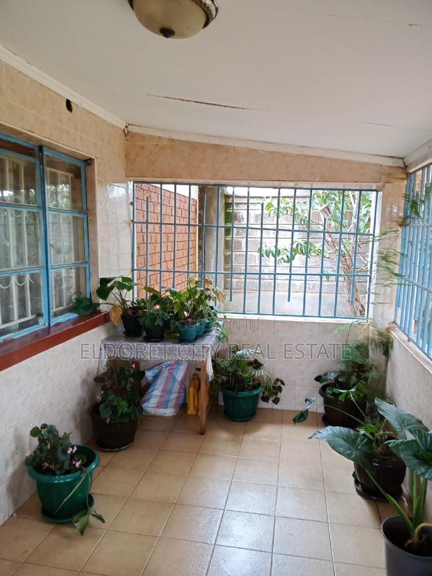 1/4 Plot Maili Nne Less Than 1km From Tarmac - main view