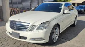 Mercedes-Benz E350 2012 Off white