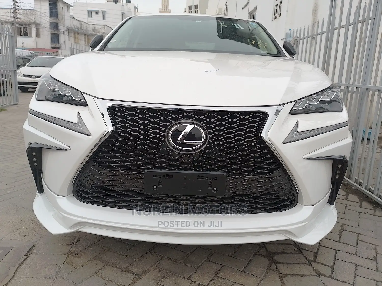 Lexus NX 200t FWD 2015 White