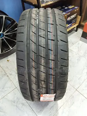 245/40r18 Lassa Tyre