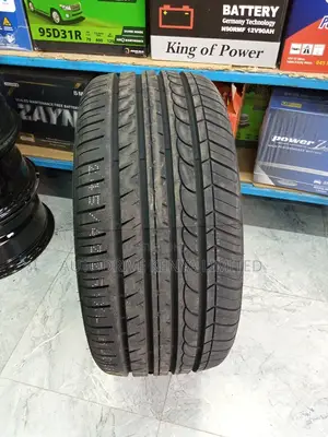 245/40r17 Blackhawk Tyre