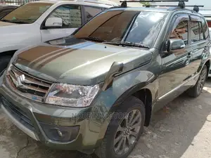 Suzuki Escudo 2015 Green