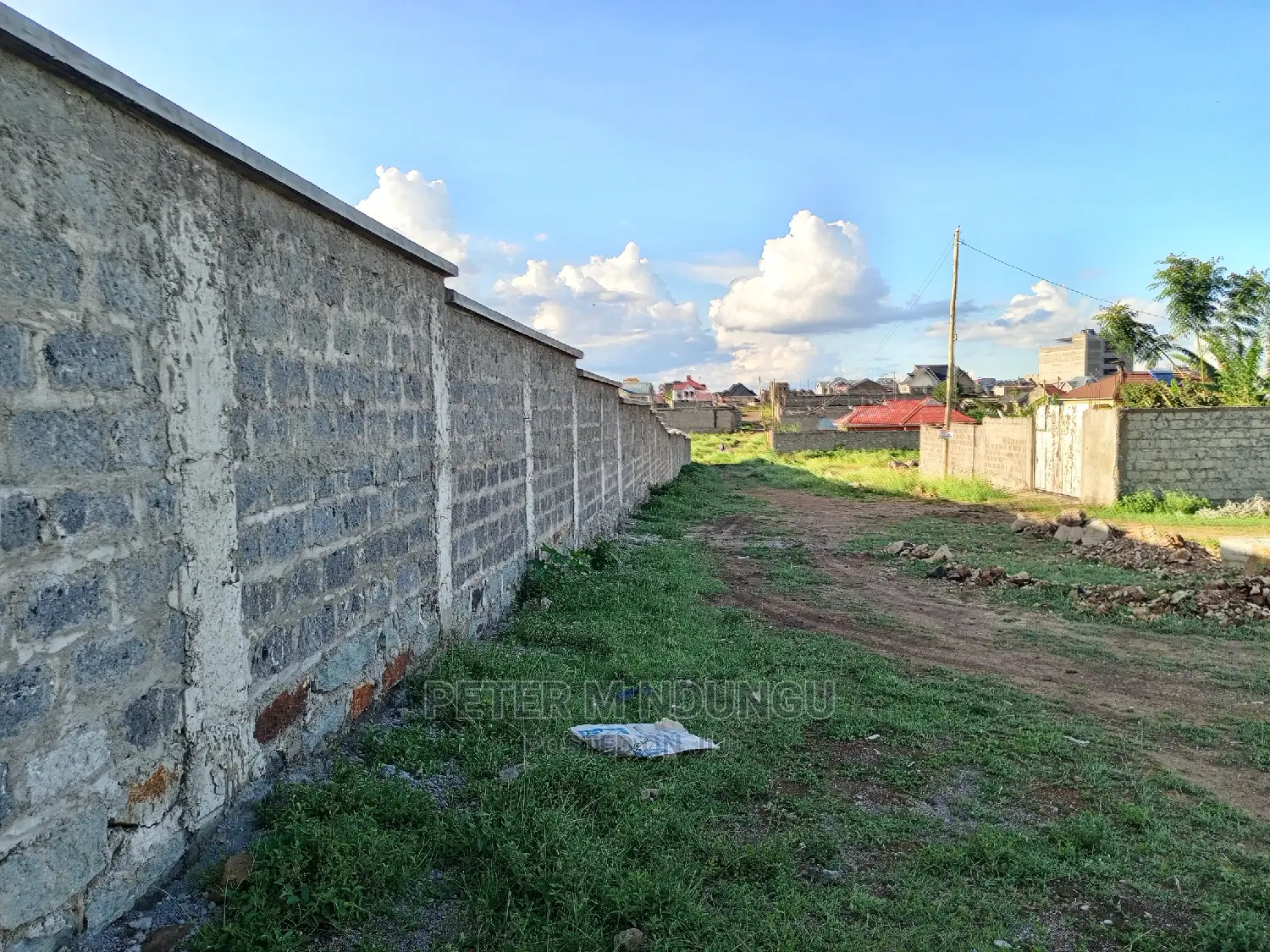 Mwihoko 40*80 Neighbouring Kiriri Women's University
