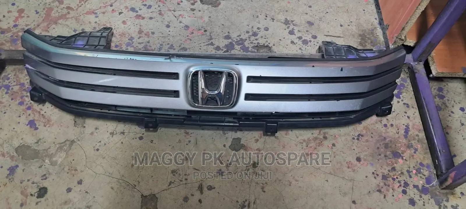 Honda Insight Grill