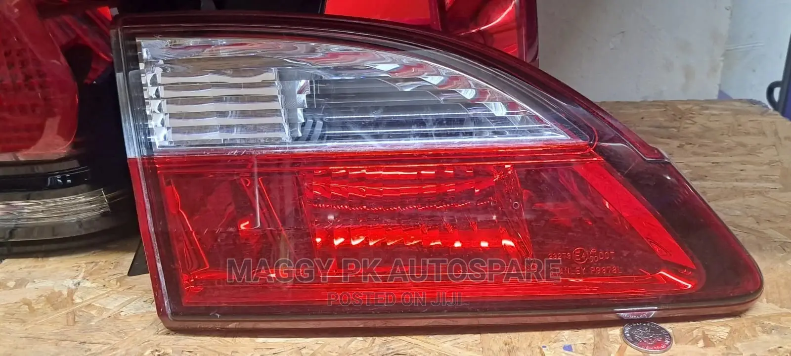 Mazda Premacy Bootlight