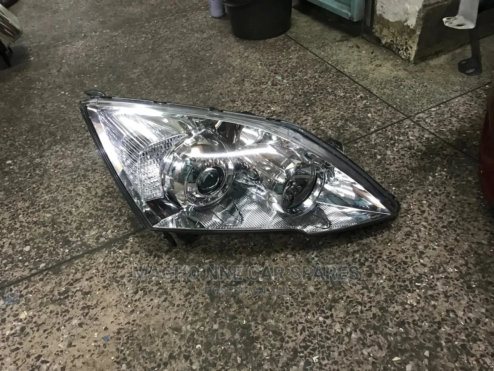 Honda CRV RM1 Headlight