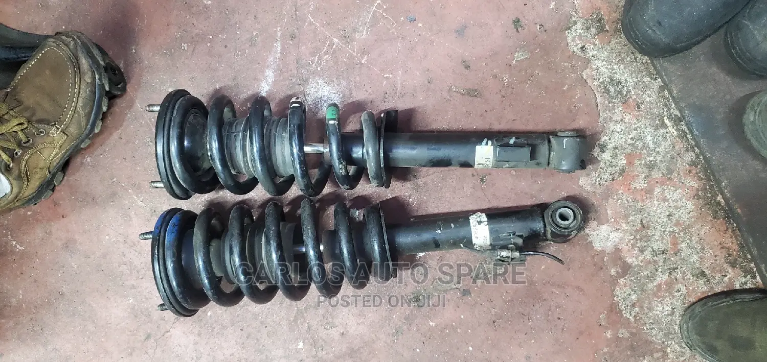 Front Shock Absorber Mitsubishi Pajero Shogan