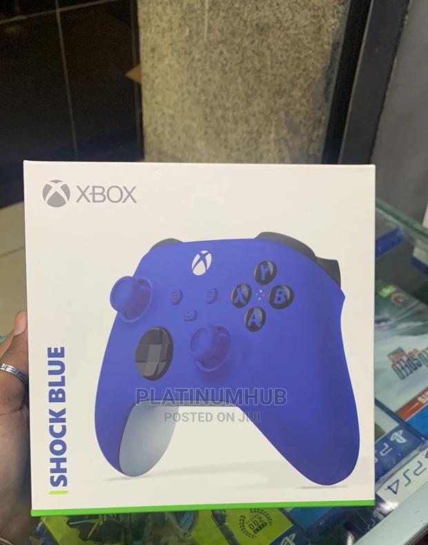 Xbox Series X/S Shock Blue Wireless Controller - main view