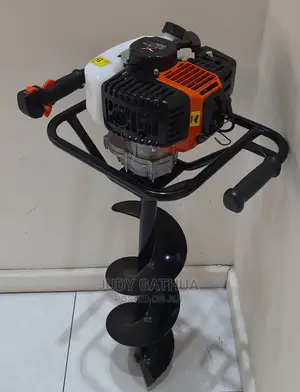Earth Auger With 3 Bits