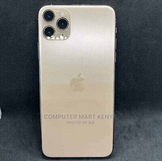 Apple iPhone 11 Pro Max 256 GB Gold - main view