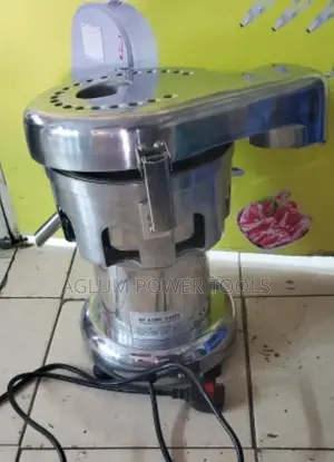 Commercial Juicer Machine