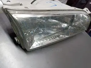 Toyota 110/111 Headlight