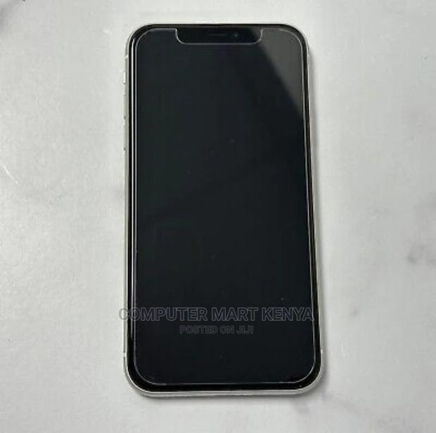 Apple iPhone 11 64 GB White - thumbnail 5