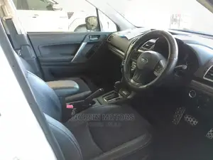 Subaru Forester 2.5i Limited AWD 2016 Beige