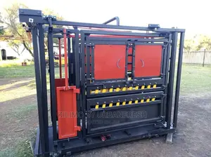 Squeeze Chute for Livestock Handling.