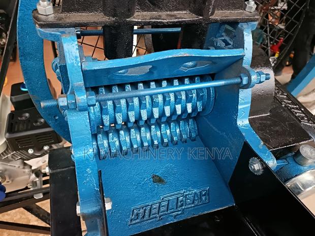 Three Blade Gasoline Chaff Cutters - thumbnail 5