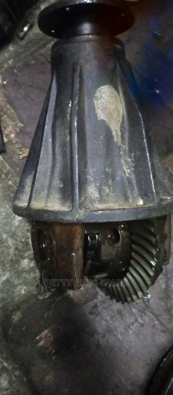 Toyota Hilux Vigo 2 Wd Differential ( Diff)