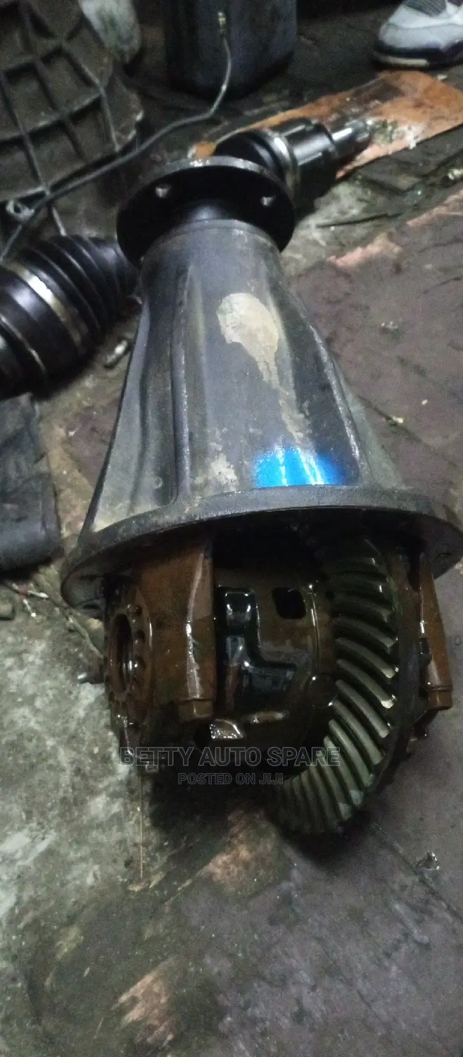 Toyota Hilux Vigo 2 Wd Differential ( Diff)
