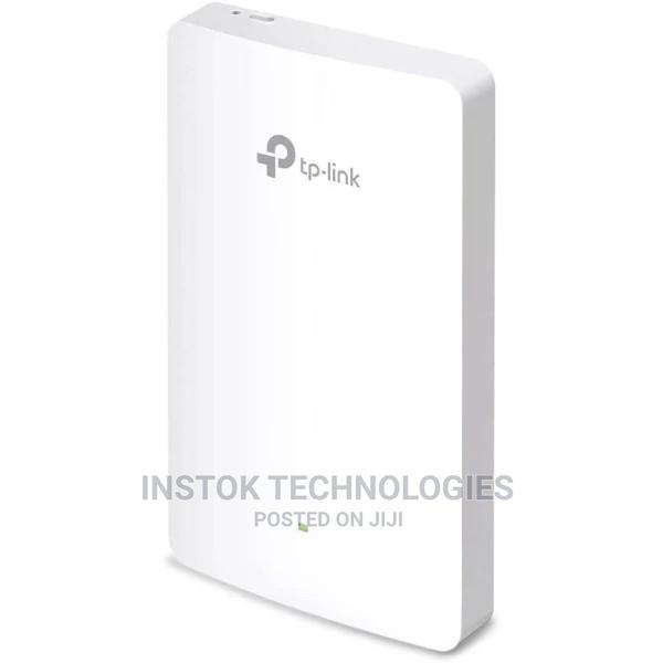 Tp-Link Eap615-Wall Ax1800 Wall Plate Wifi 6 Access Point - main view