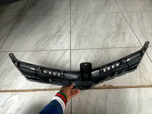 Bumper Grill Fielder/ Axio 2014