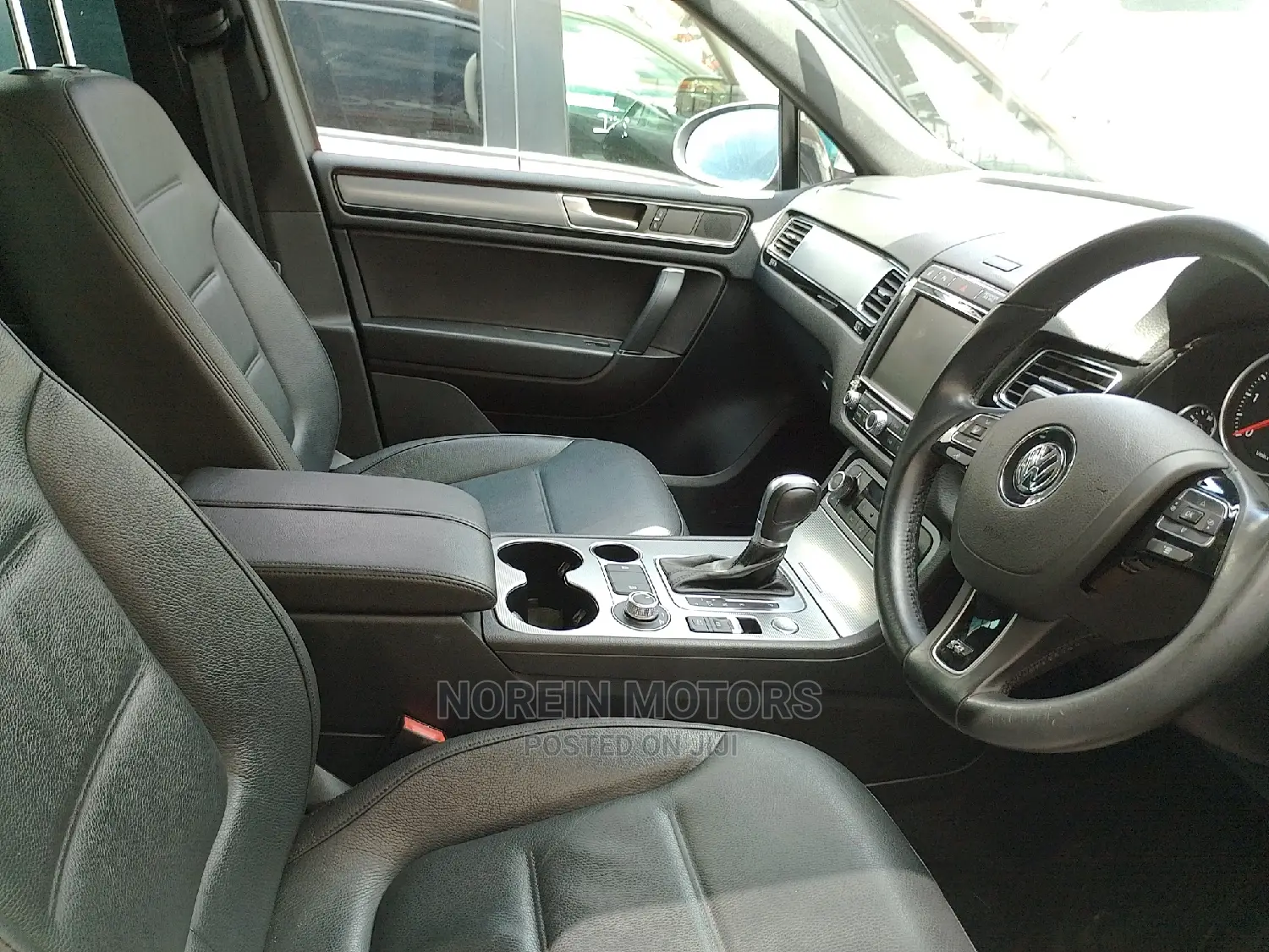 Volkswagen Touareg 2016 Black
