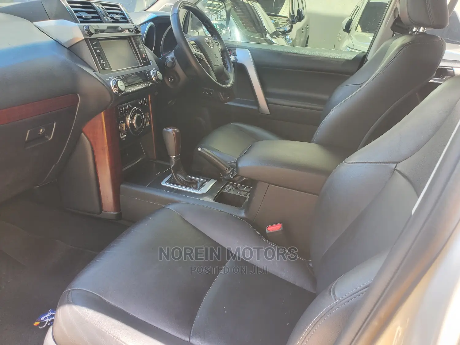 Toyota Land Cruiser Prado 2018 Pearl