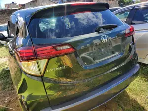 Honda Vezel 1.5 2WD 2016 Green