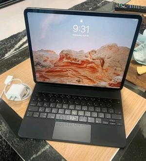 Apple iPad Pro 12.9 (2017) 128 GB Gray - main view