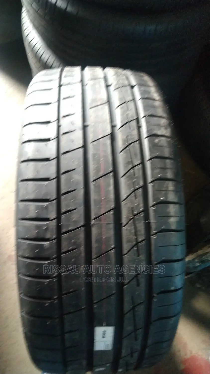 265/40 R 21 Accelera Tyres Made in Indonesia