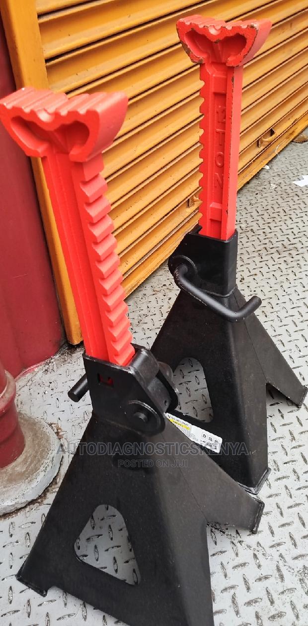 12 Ton Heavy Duty Vehicle Jack Stands Sold as 2 Stands New