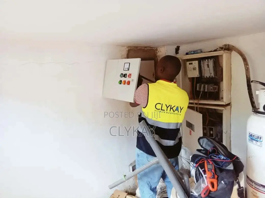 Borehole Pump Installation, Pump Lowering