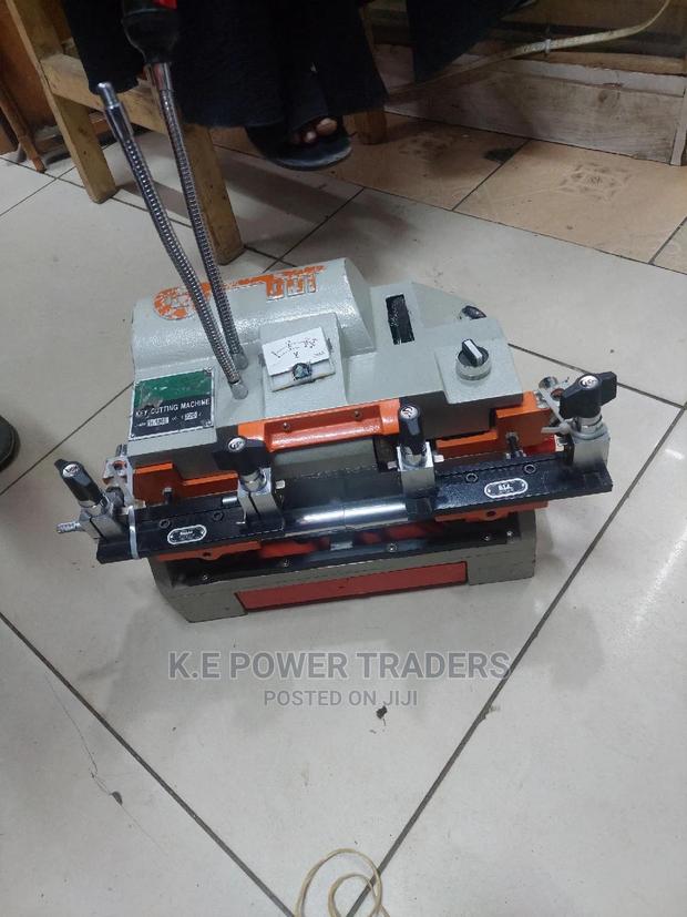 Top Class Quality Key Cutting Machine