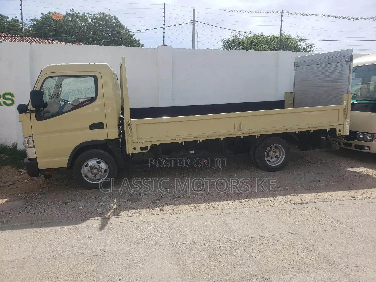 Mitsubishi Canter, Manual Diesel, 3 Tons