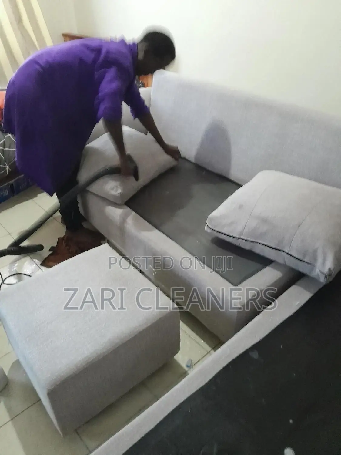 Zari Cleaners Team - Sofaset Cleaning