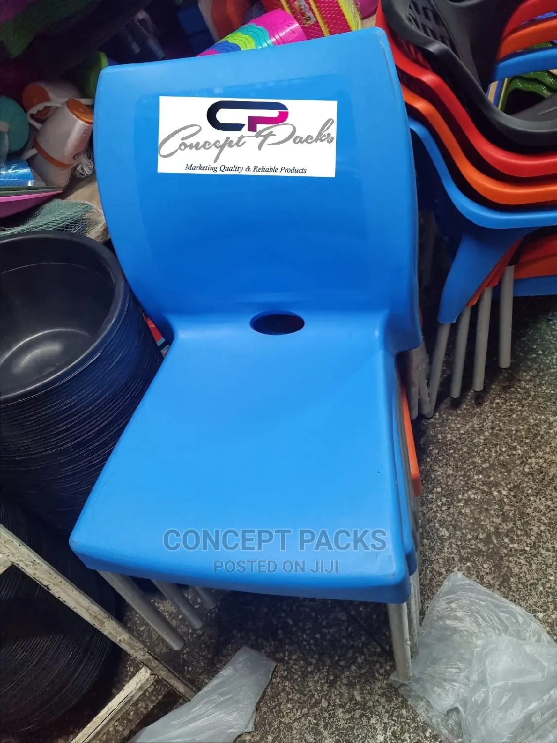 Armless Premium Bruno Chair.