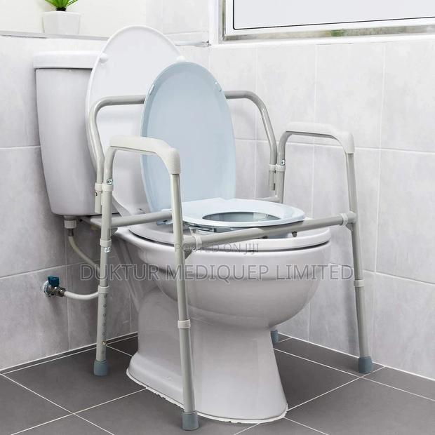 Heavy Duty Extra Wide Commode Frame With Splash Guard - main view