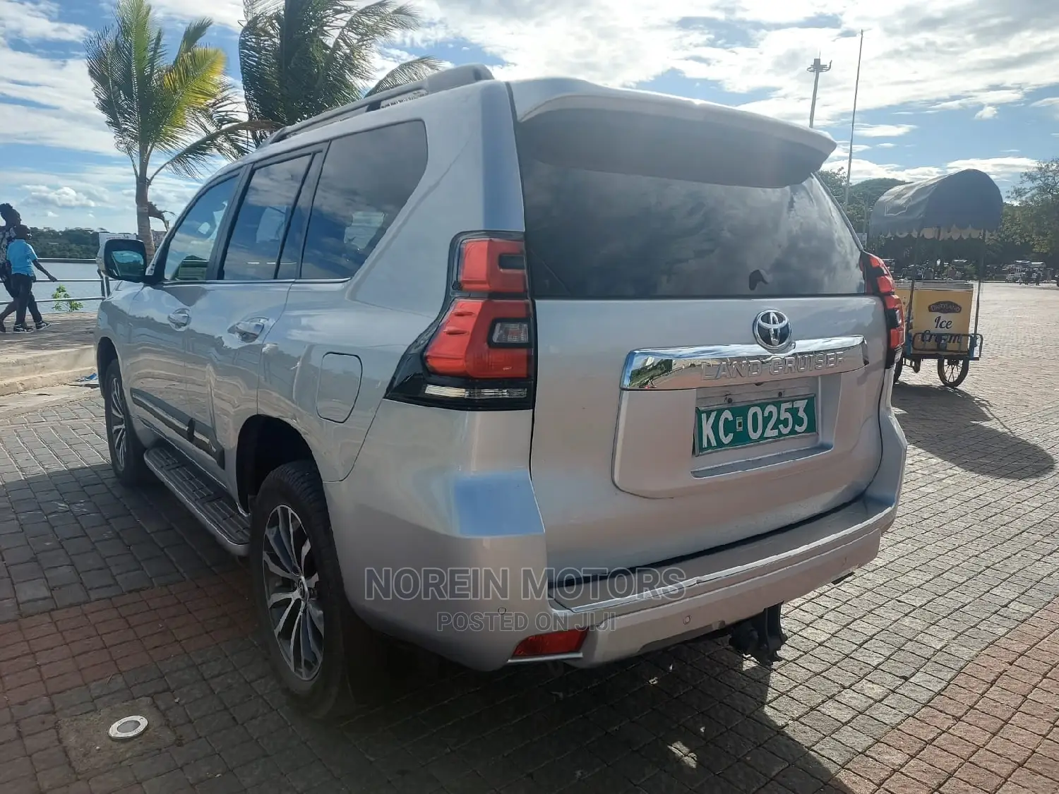 Toyota Land Cruiser Prado 2020 Silver