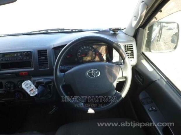 Toyota HiAce 2017 Blue - thumbnail 6
