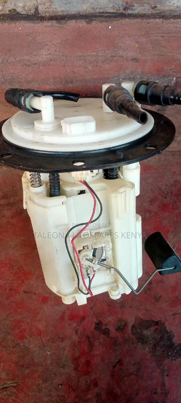 Ex Japans Fuel Pump for Subaru Legacy Outback