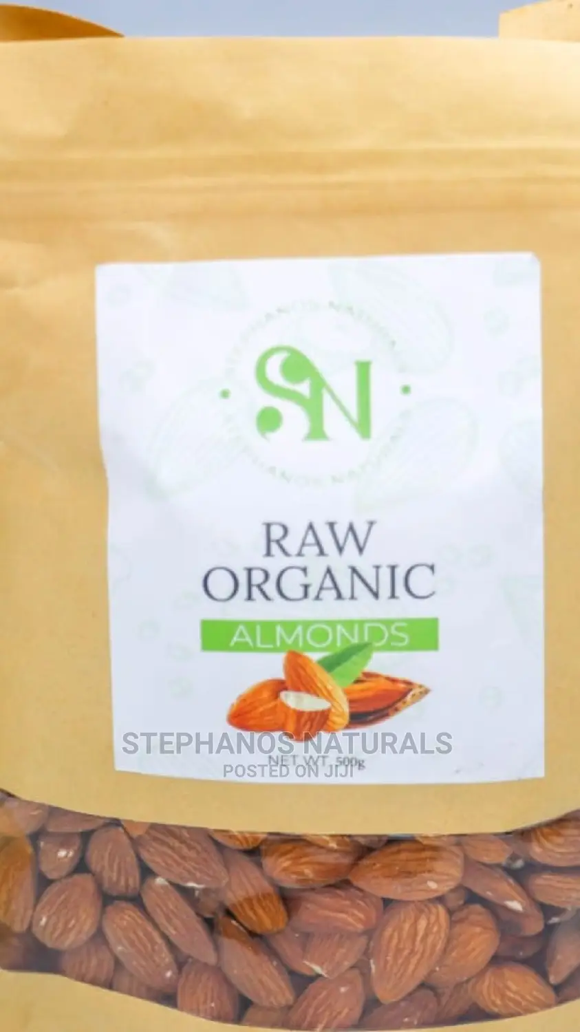 Raw and Roasted Almonds