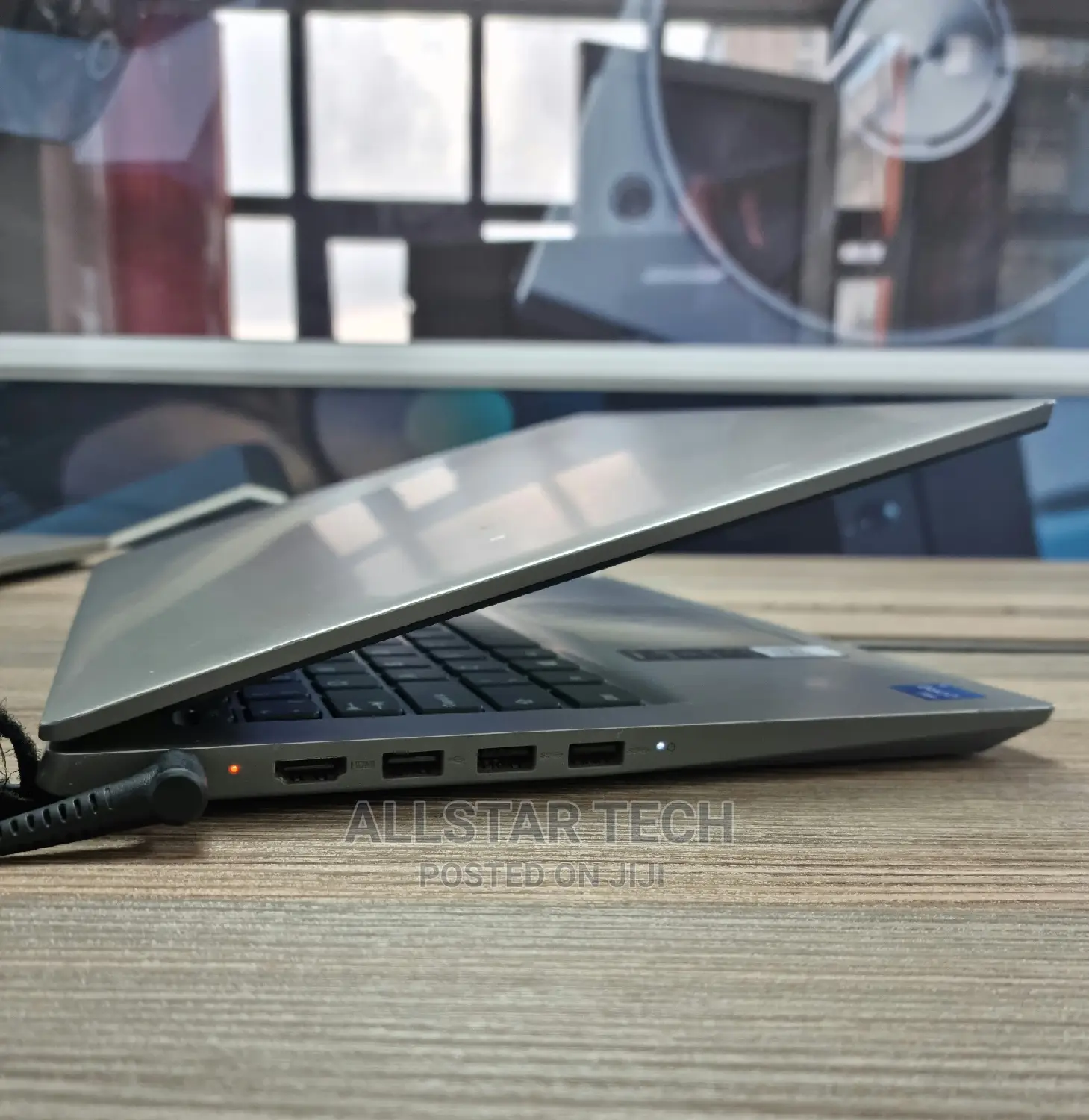Laptop Lenovo Ideapad 3 8GB Intel Core I5 HDD 1T
