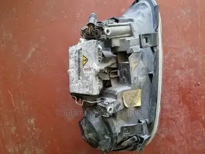 Vw Golf Mk4 Xenon Headlights Available