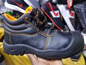 Heavy Duty Safety Boots - thumbnail 2