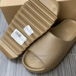 Designer Quality Brand Unisex Plain Slides