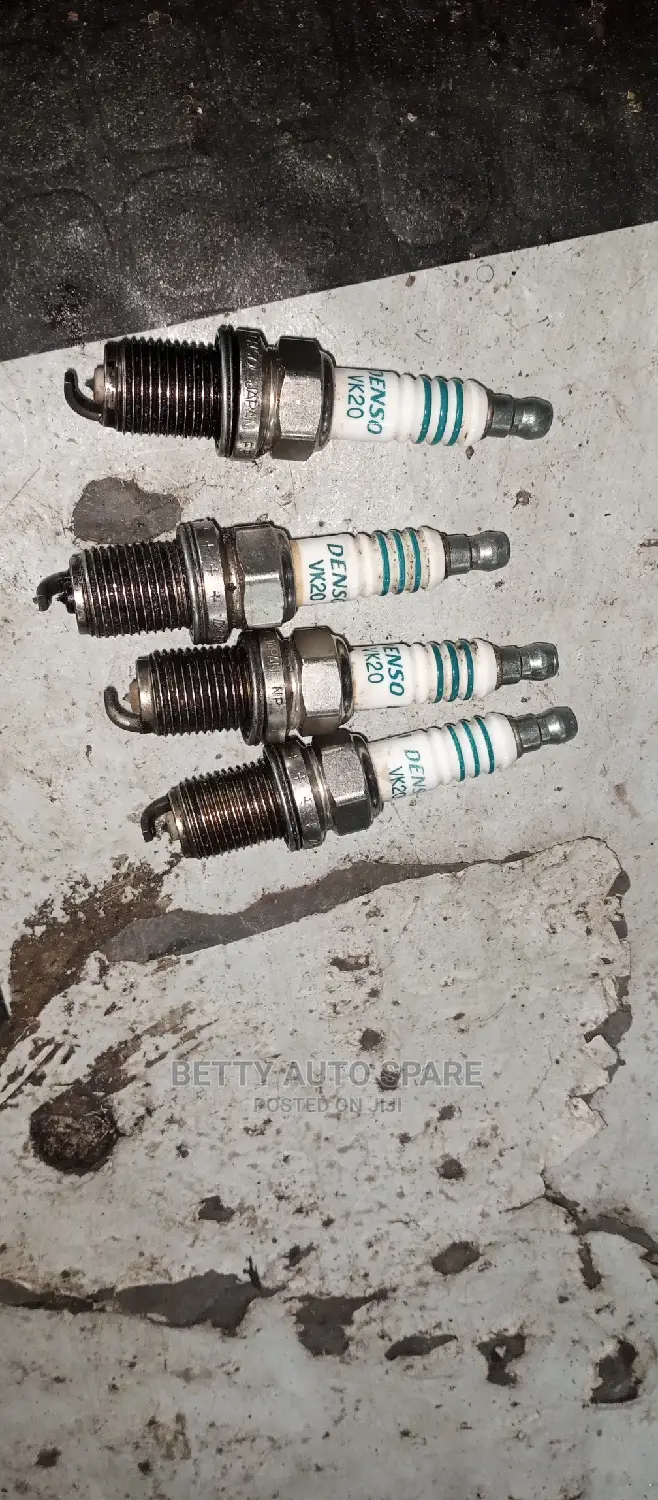 Toyota Mark 2 Plugs