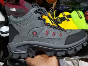Skyview Outdoor Hiking Boots